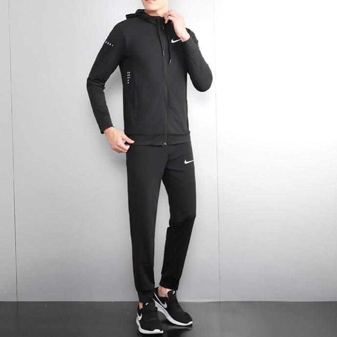 Survêtement homme noir Nike – ensemble sport avec capuche et pantalon jogging