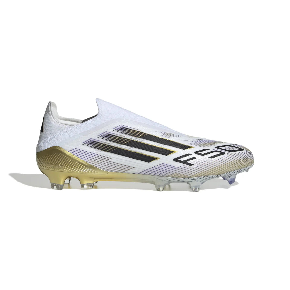 Chaussures de Football Adidas F50 – Blanc et Or à Crampons