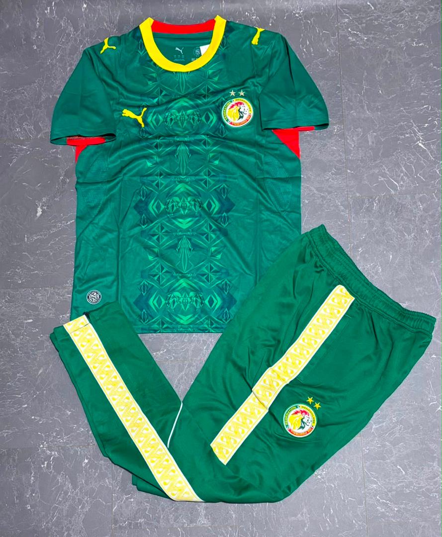 Ensemble Survêtement Sénégal – Maillot + Pantalon Vert & Jaune 🇸🇳⚽️