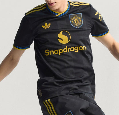 Maillot Manchester United extérieur 2025/2026 noir et jaune – Adidas homme