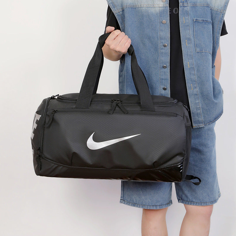 Sac de sport Nike compact et résistant