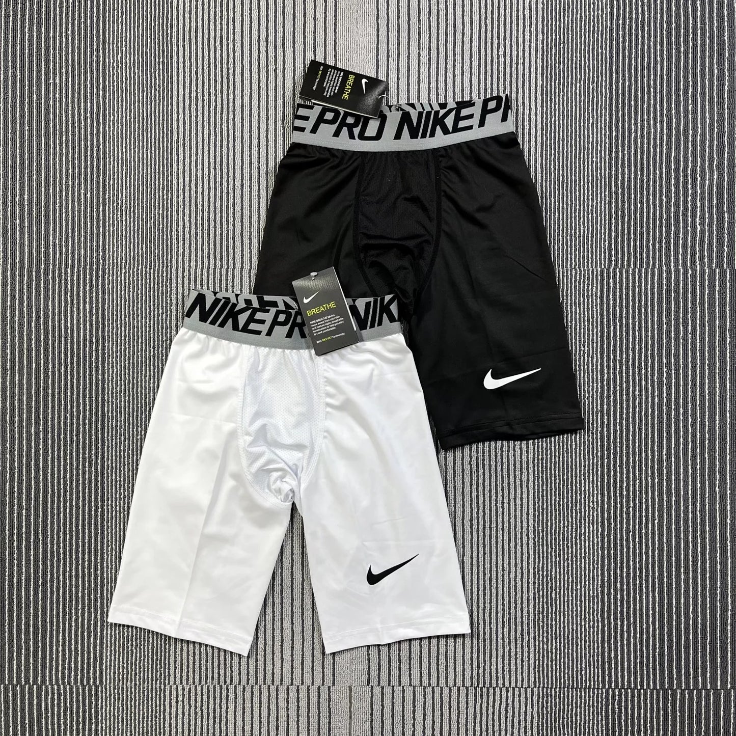 Short de compression Nike Pro homme – Noir & Blanc, respirant sport fitness