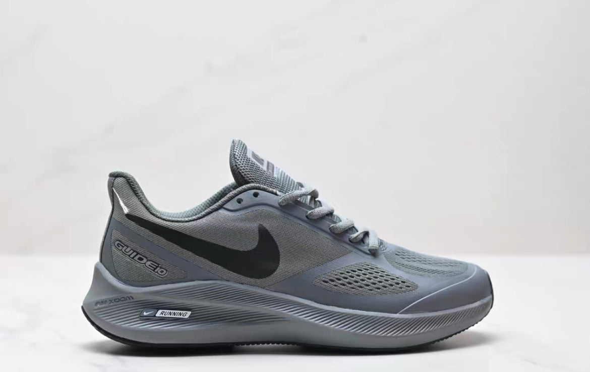 Nike Air Zoom Guide 10 Gris – Chaussures Running Homme Respirantes