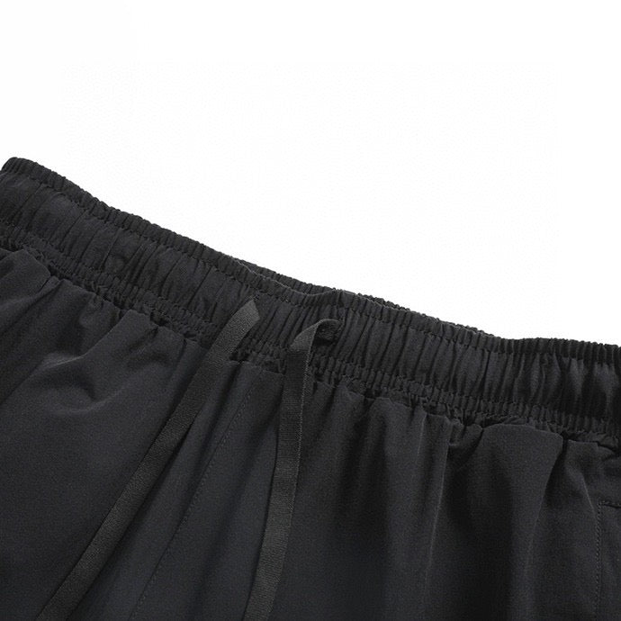Ensemble Survêtement Under Armour Homme Noir – Performance & Confort Sport
