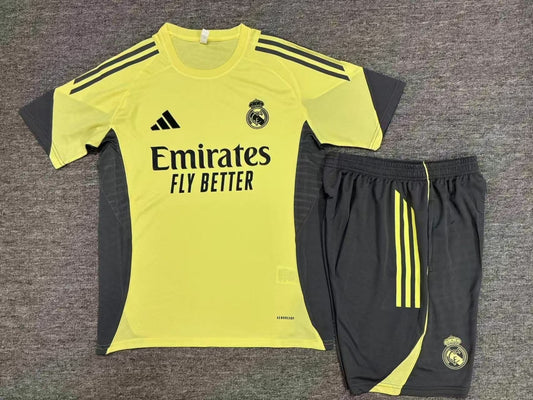 Pack Maillot + Short Real Madrid Extérieur Jaune 2025/2026 – Version Joueur ⚽🔥
