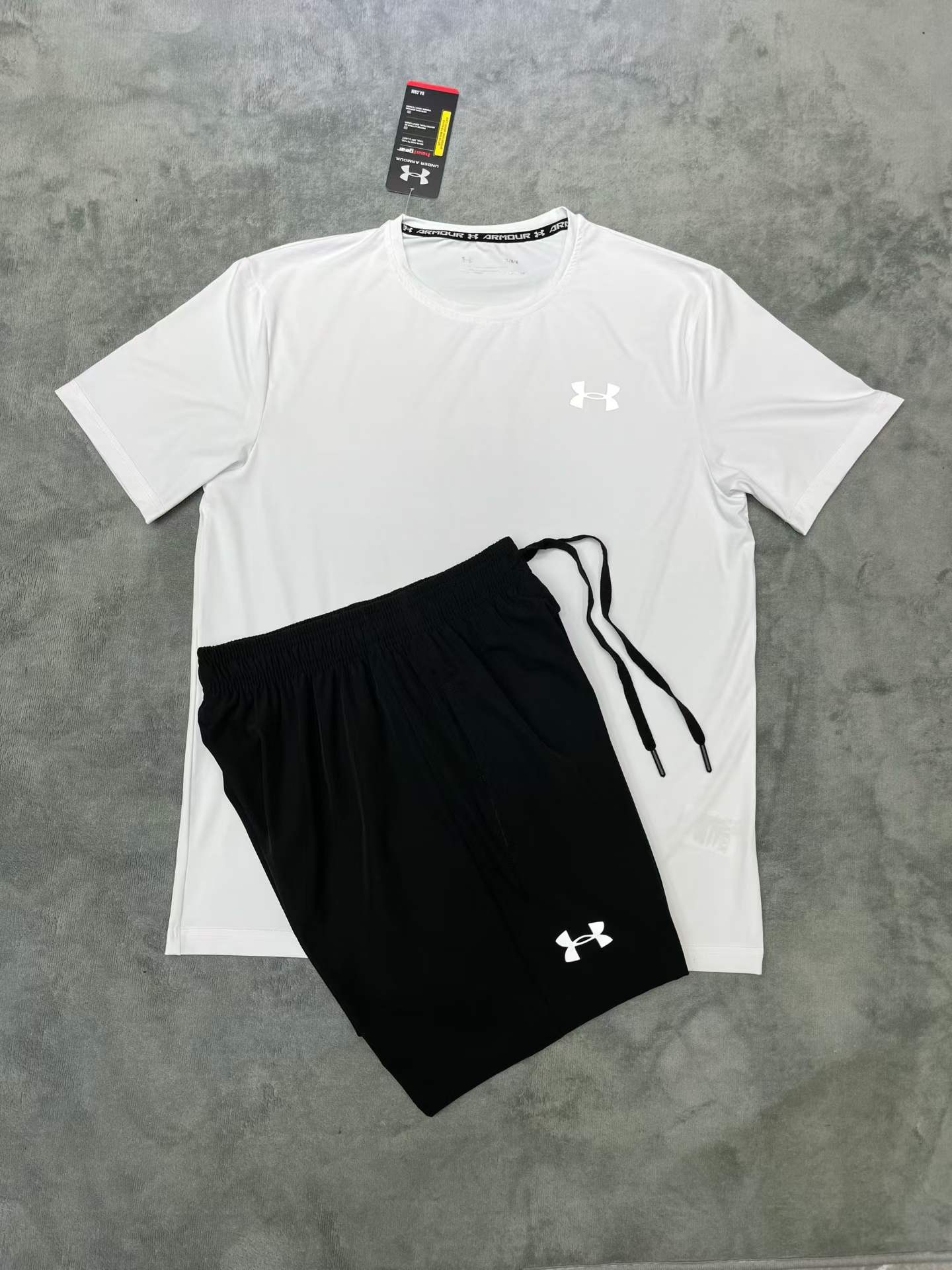 Ensemble Sport Under Armour Homme – T-shirt & Short