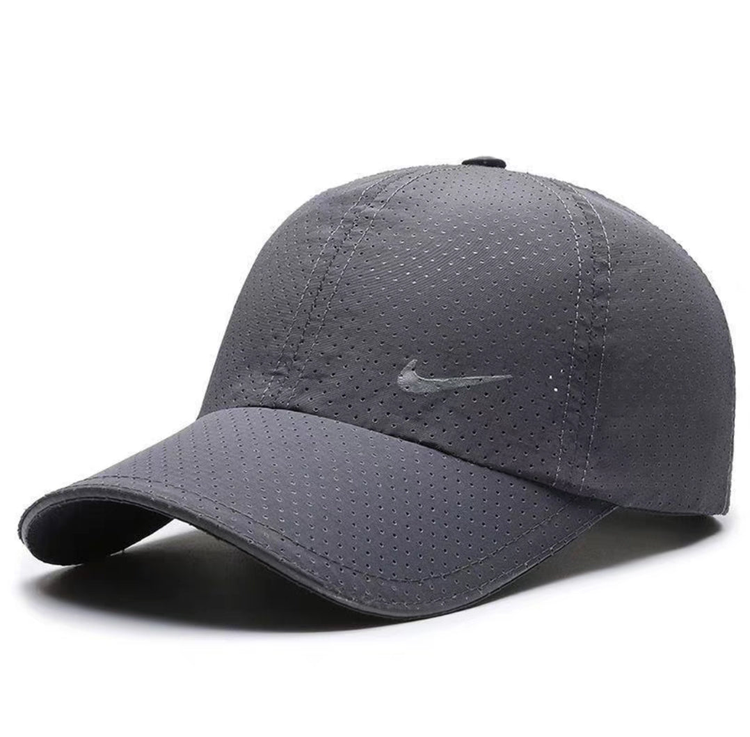 Casquette Noire Légère et Respirante – Idéale pour le Sport