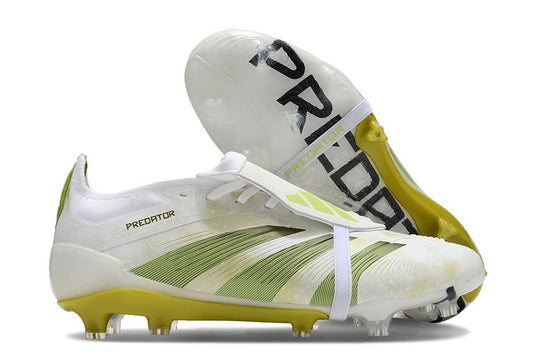 Crampons Adidas Predator Football - Adhérence et Vitesse