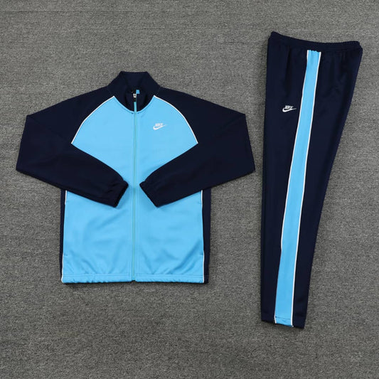 Survêtement Nike Homme Bleu Ciel & Marine – Ensemble Sport Mode